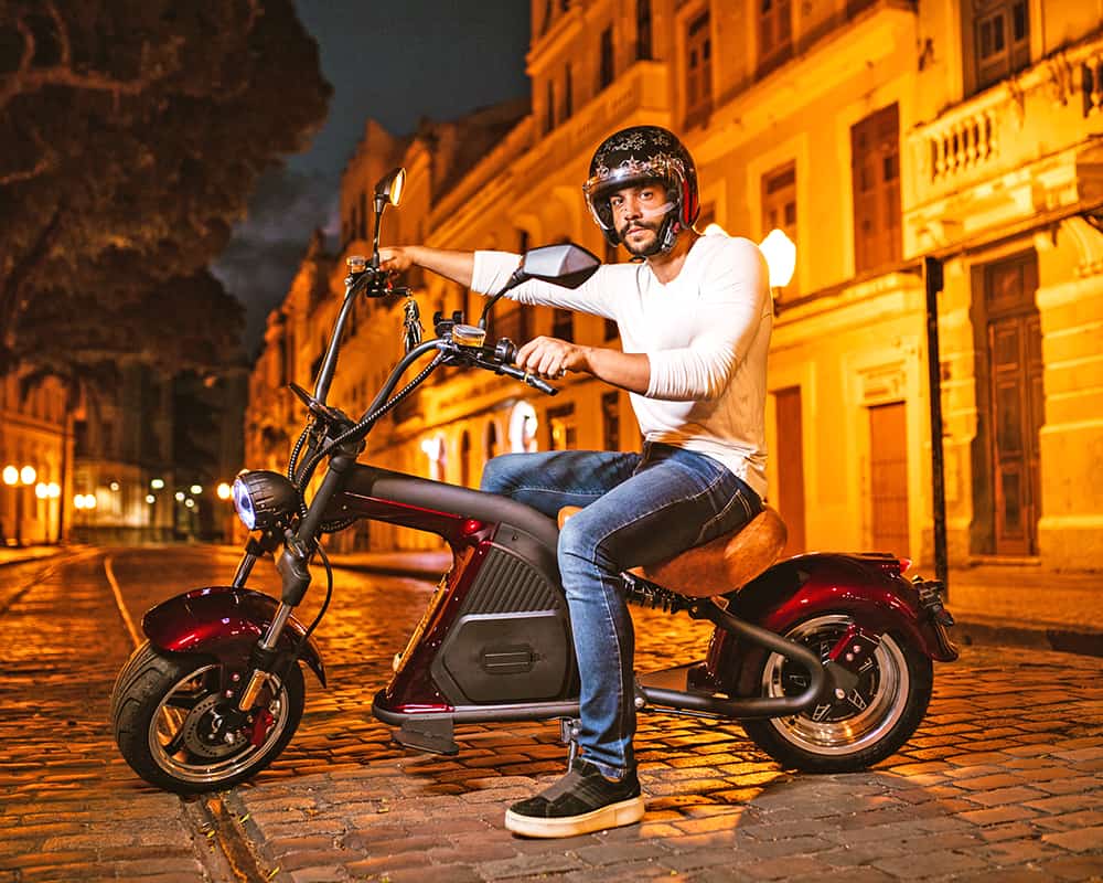 Plugam na tomada: Veja as motos elétricas mais baratas do Brasil