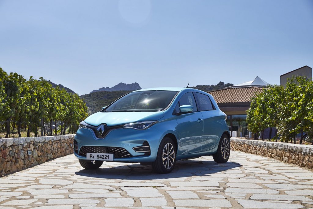 Conheça os atributos do Renault Zoe E-Tech, modelo que já está em terceira geração, veja os pontos positivos e negativos do carro