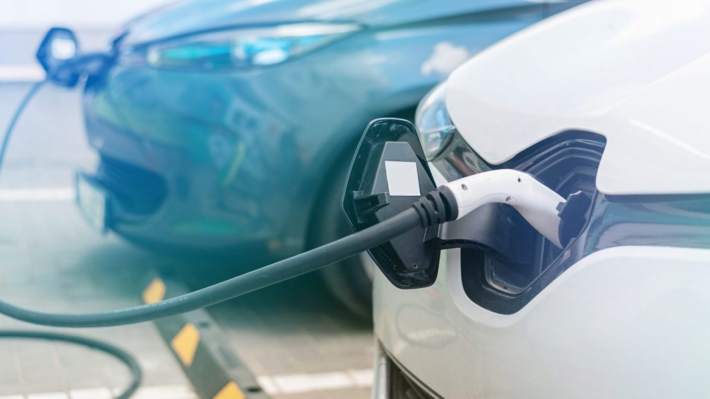 A rede de shoppings da Multiplan agora conta com eletropostos de carregamento para carros elétricos em todas as unidades