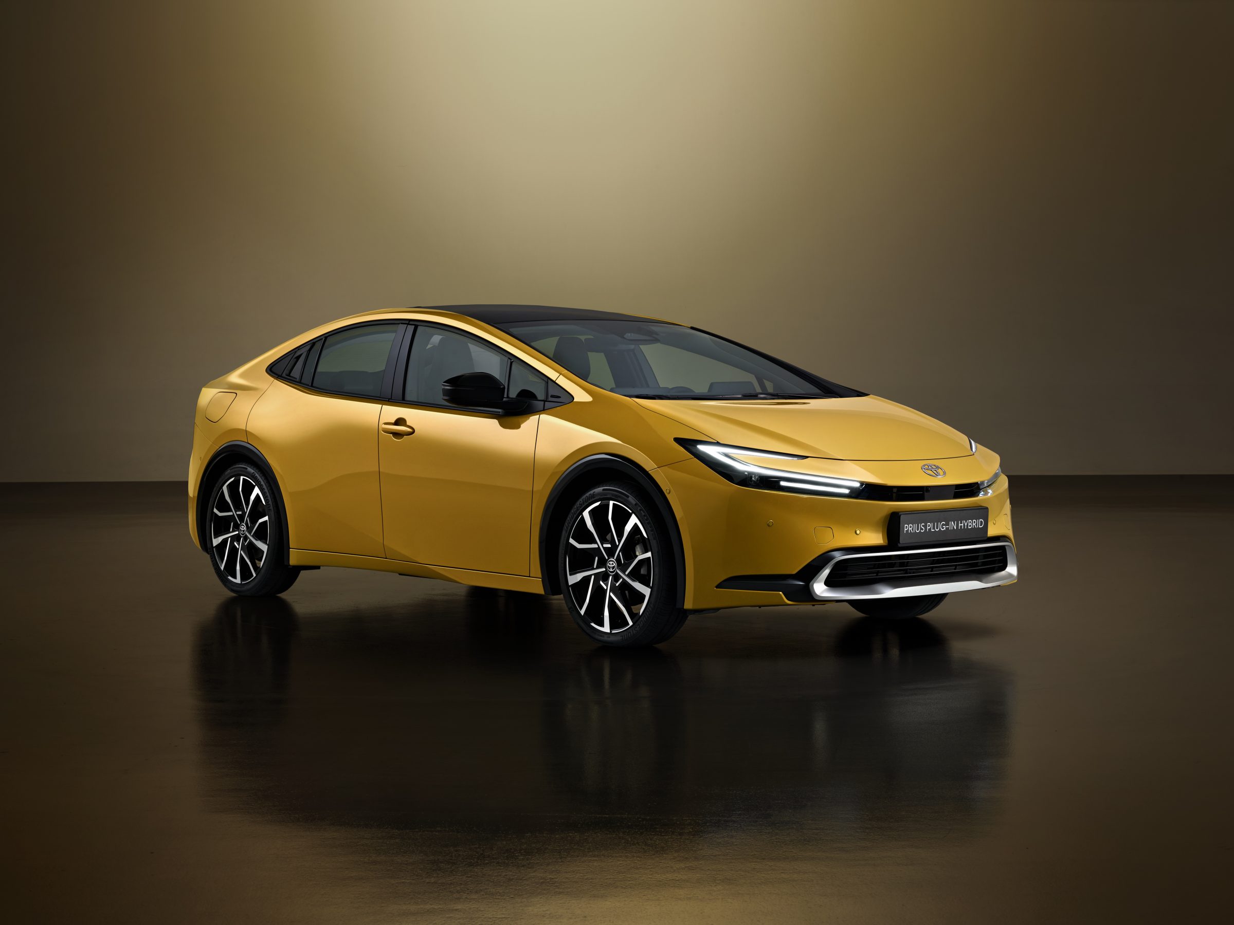 A quinta geração do Toyta Prius foi apresentada. A linha 2023 conta com novo design, mais potência e maior autonomia no modo elétrico