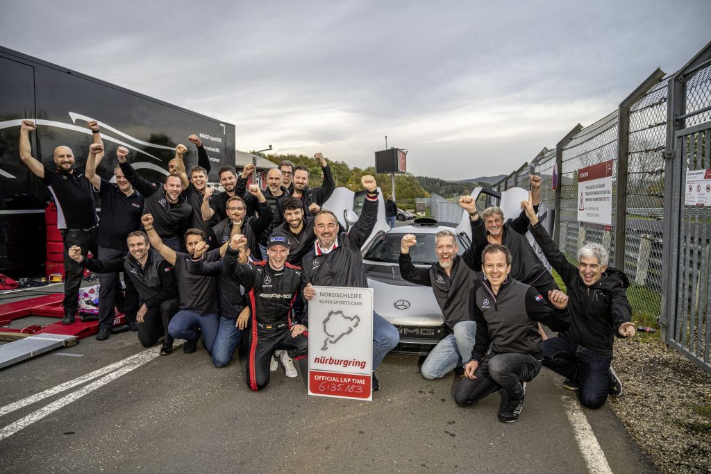 O superesportivo Mercedes-AMG One é o novo detentor do título de carro que completou o circuito de Nurburgring em menor tempo