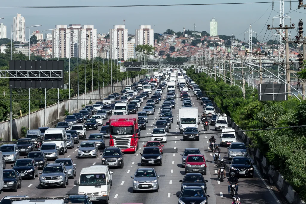 Veja como ficará o esquema de suspensão de rodízio no feriado de Proclamação da República, que acontece no dia 15 de novembro