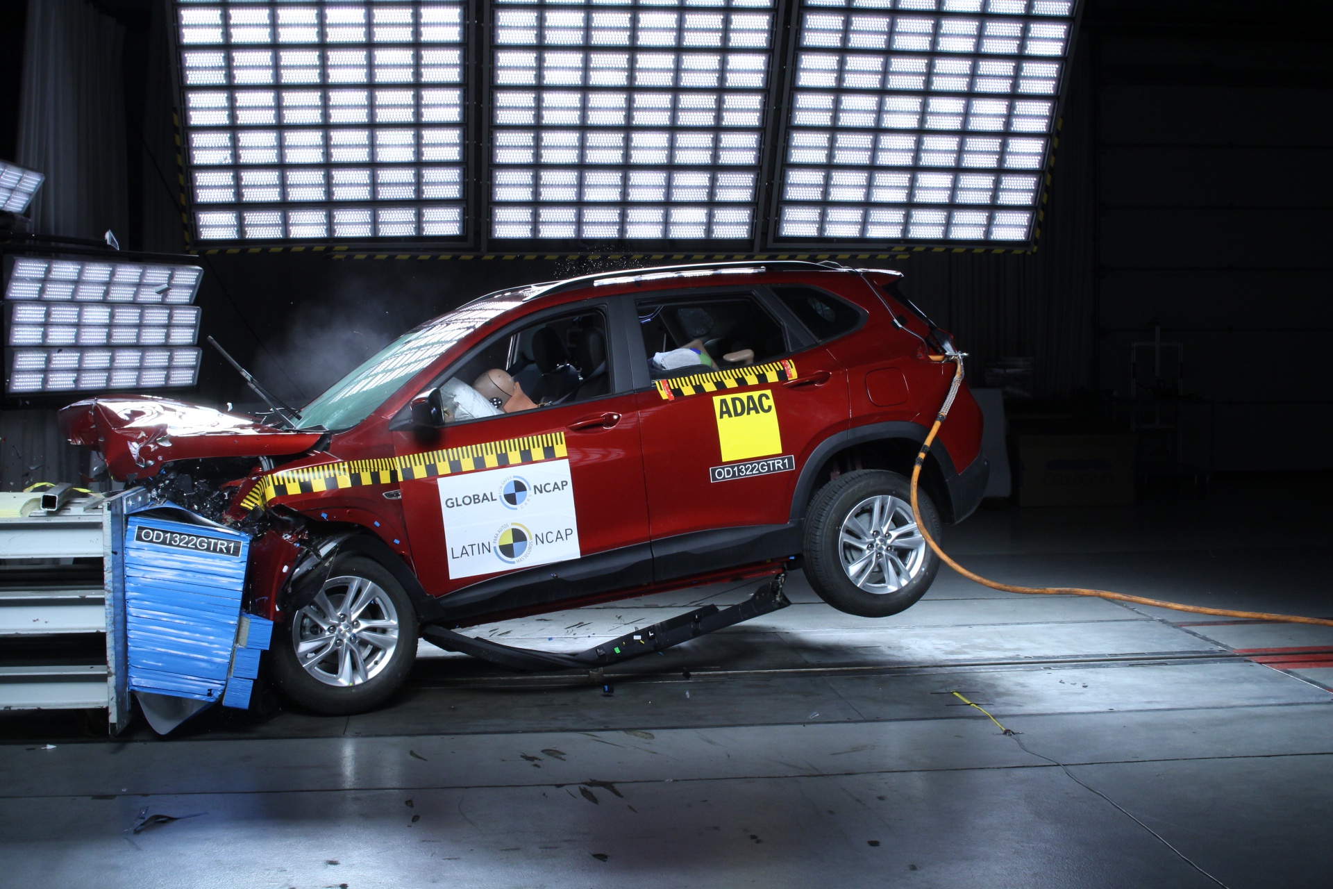 O SUV Chevrolet Tracker acaba de receber pontuação máxima de cinco estralas no teste de segurança do Latin NCap