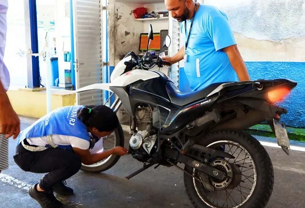 Mutirão de serviços para motociclistas no Detran-RJ