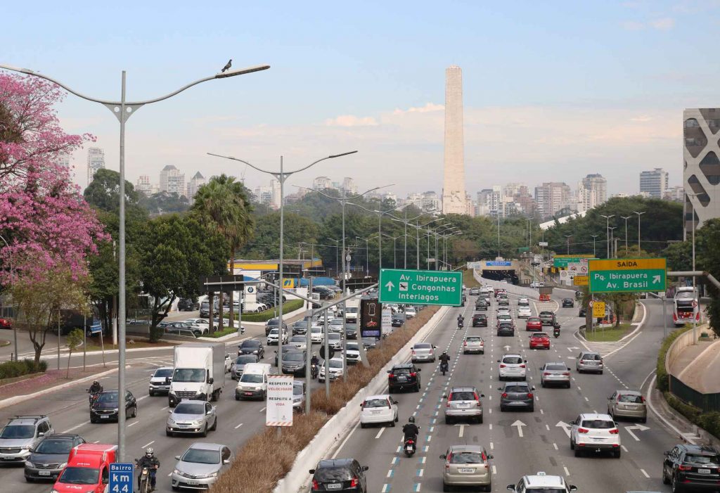 Rodízio em SP trânsito veículos São Paulo