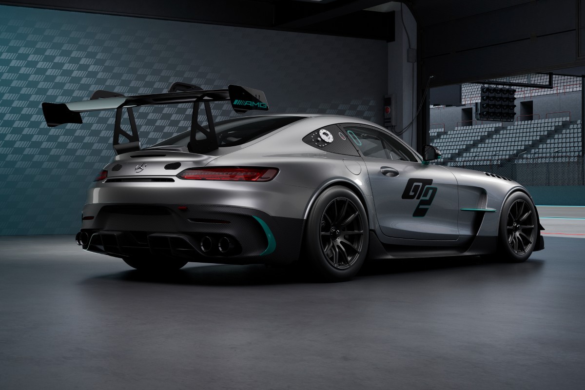 Mercedes-AMG amplia gama de carros de corrida com o novo GT2, de