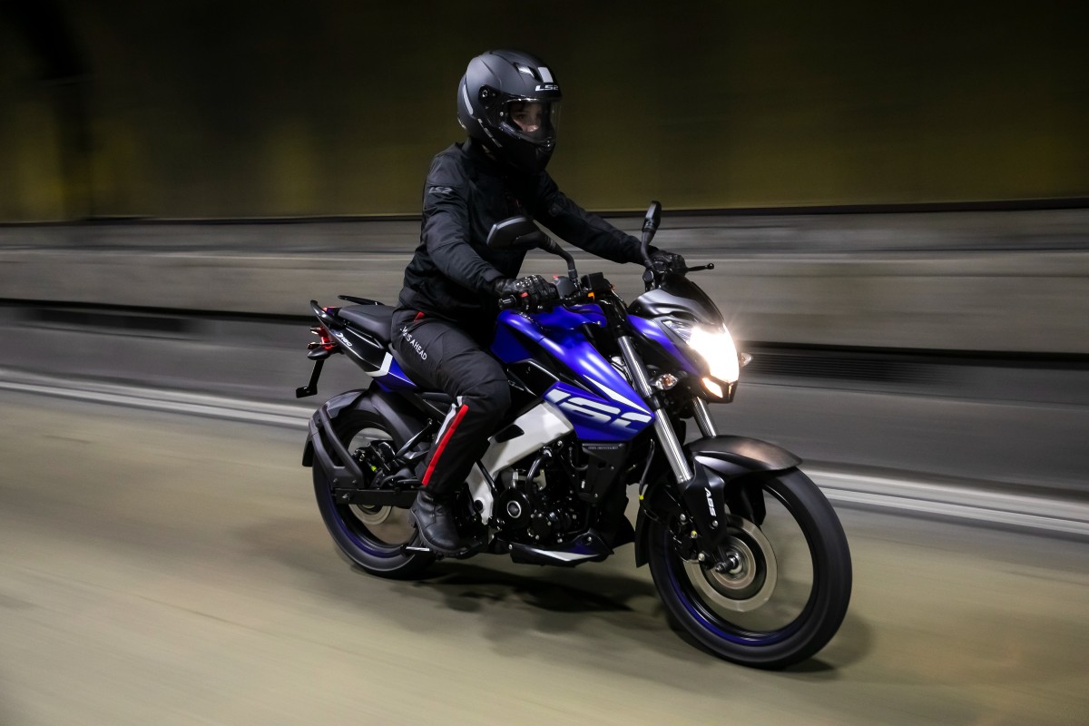 Bajaj Dominar 160 2023