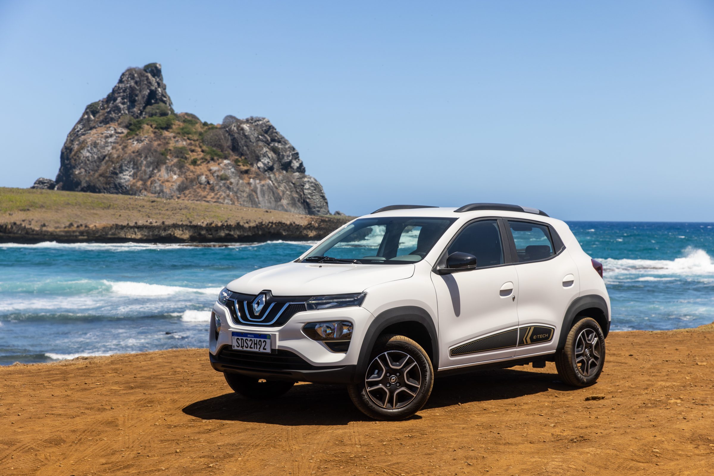 Renault Kwid E-Tech em Fernando de Noronha