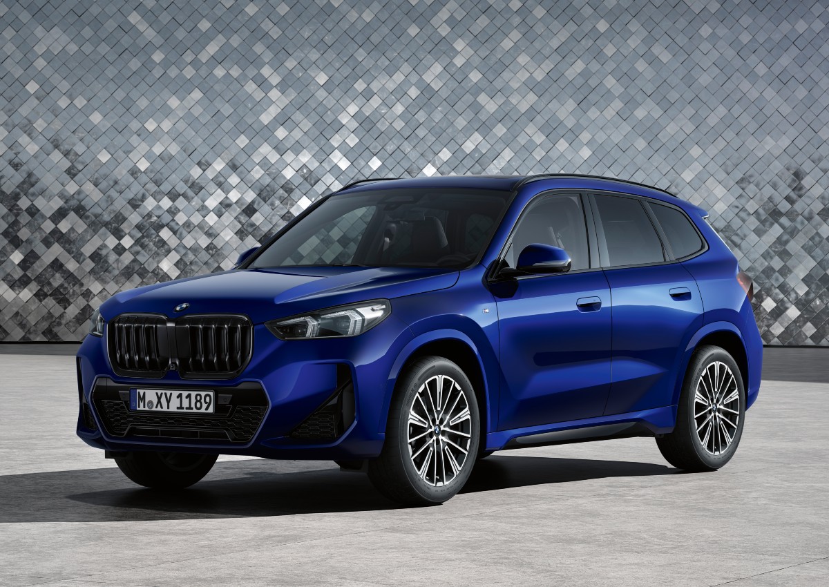 O Novo BMW X1 2023 acaba de ser lançado no mercado brasileiro, o veículo de produção nacional chega em três versões