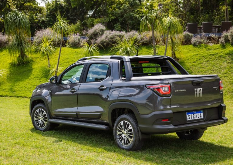 Fiat Strada 2024 terá motor turbo e mais novidades para enfrentar a Montana