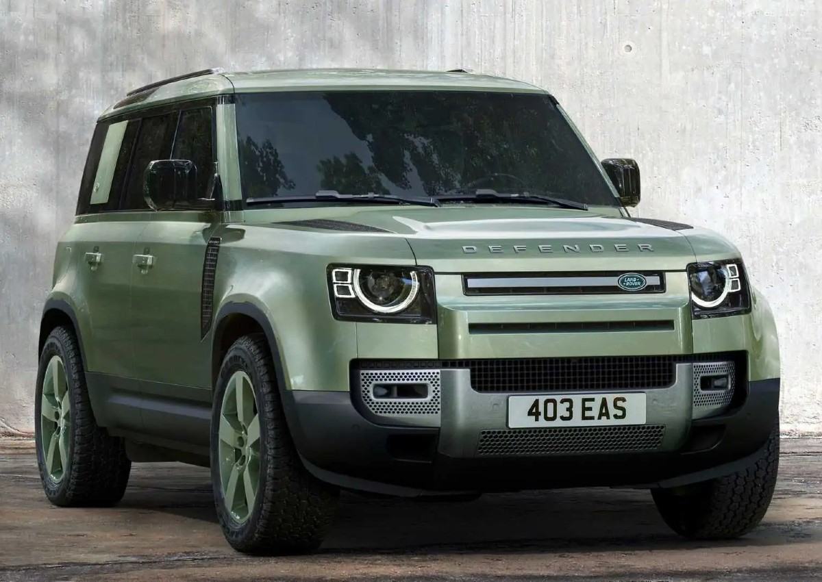 As 10 e únicas unidades do Land Rover Defender 75th disponíveis para o Brasil foram entregues aos proprietários