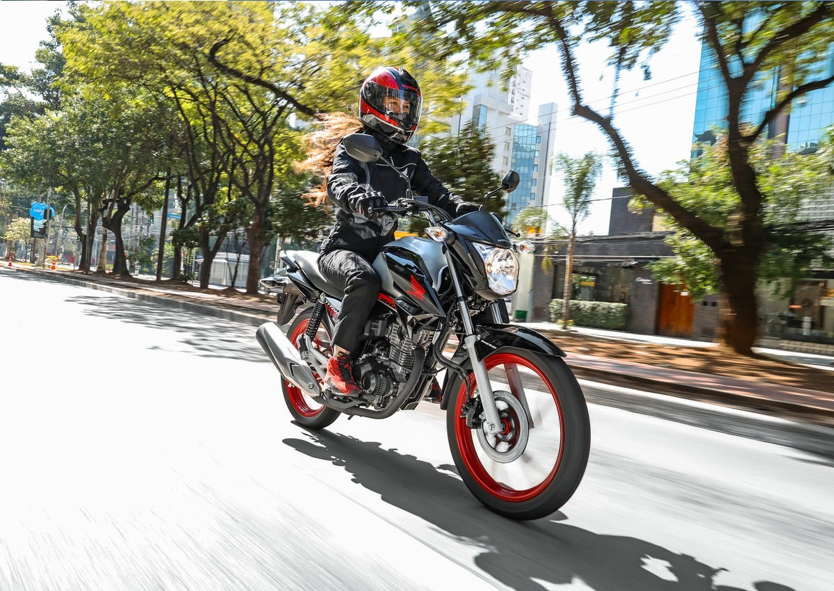 As motos Honda atingiram o marco de 8 milhões de unidades produzidas dotadas da tecnologia FlexOne