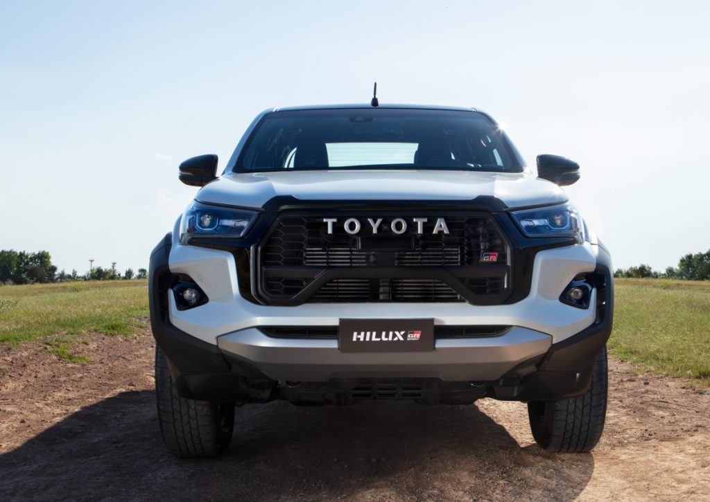 Nova Hilux Gr Sport Amplia Visual Off Road E Deve Chegar Em Breve Ao Brasil