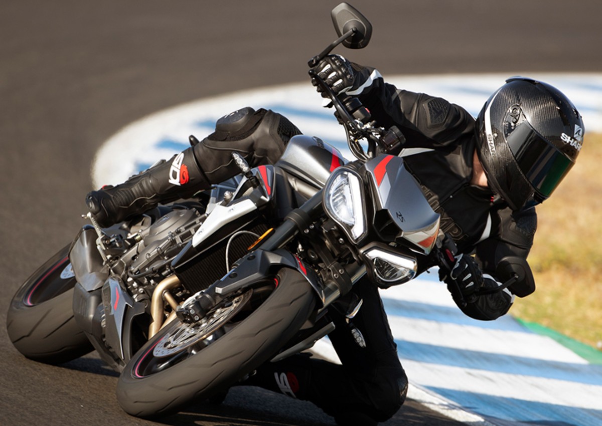 Triumph Street Triple RS agora está disponível no mercado brasileiro com nova cor e atualização mecânica