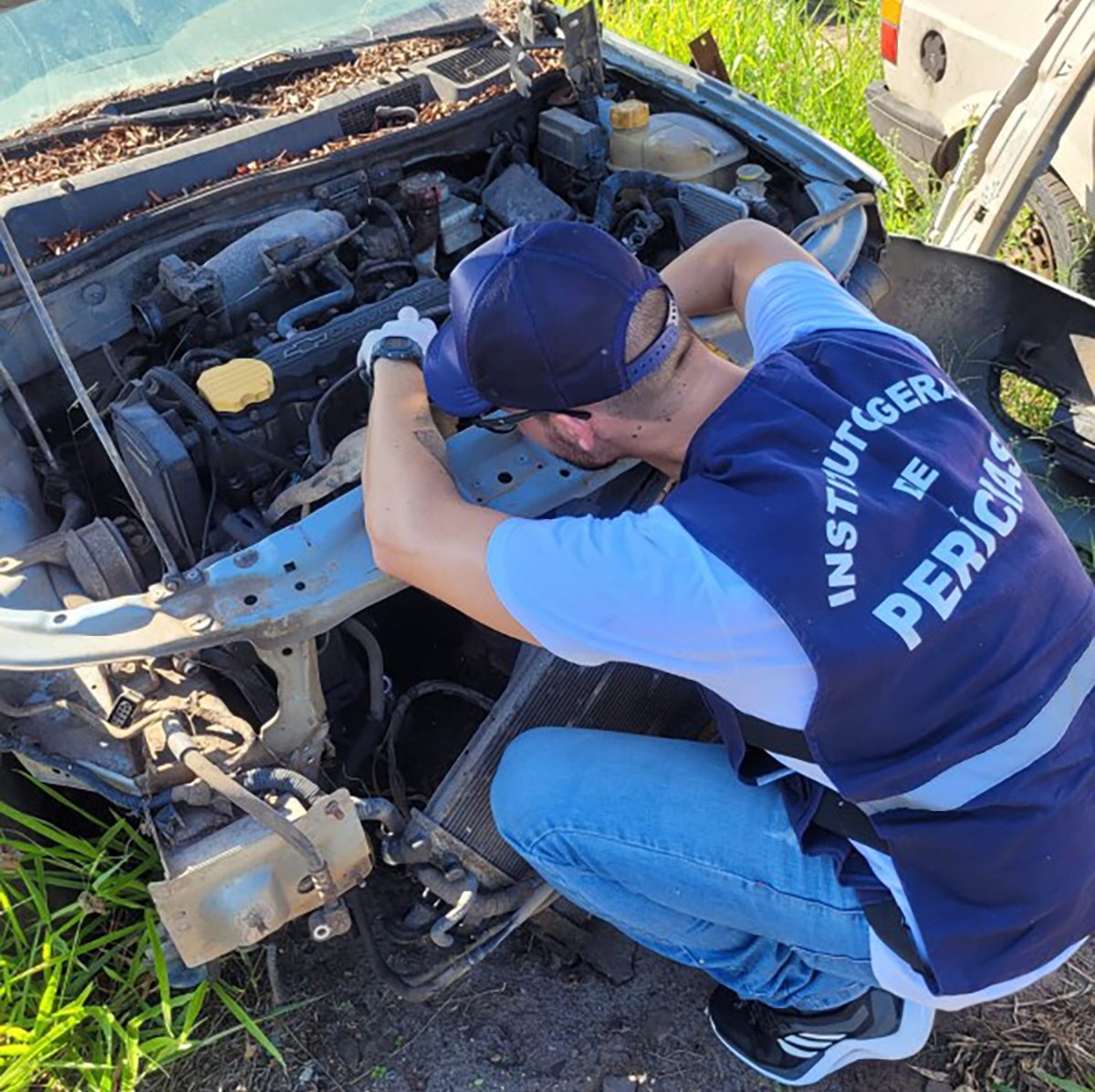 Ação contra desmanches ilegais recolhe mais de 100 toneladas de sucata no RS