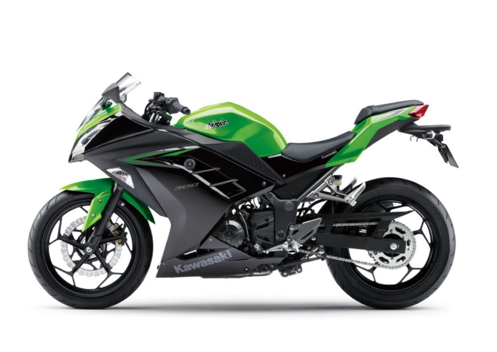 Kawasaki Ninja 300 retorna ao Brasil após 5 anos; saiba o preço
