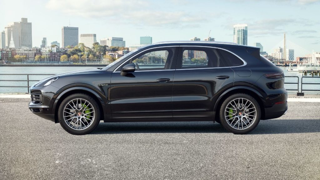 Porsche Cayenne 2023 ficha técnica, preço e itens de série