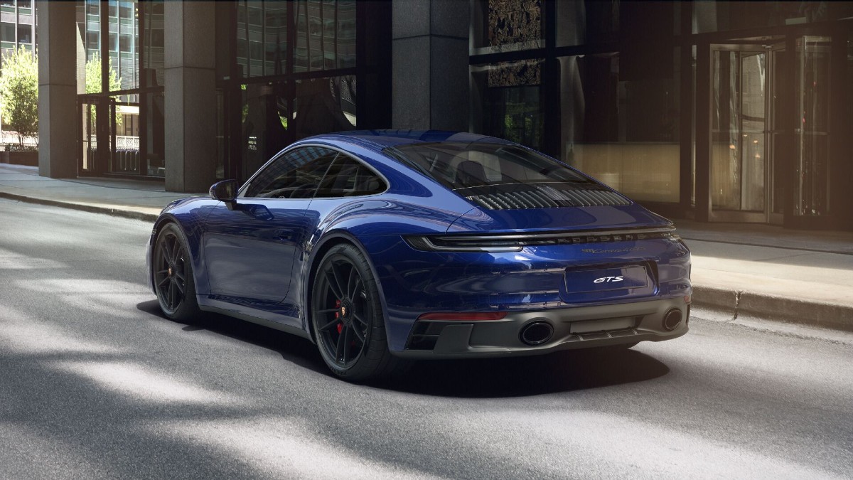 Porsche 911 Carrera 4 GTS 2023: ficha técnica, preço e itens de série