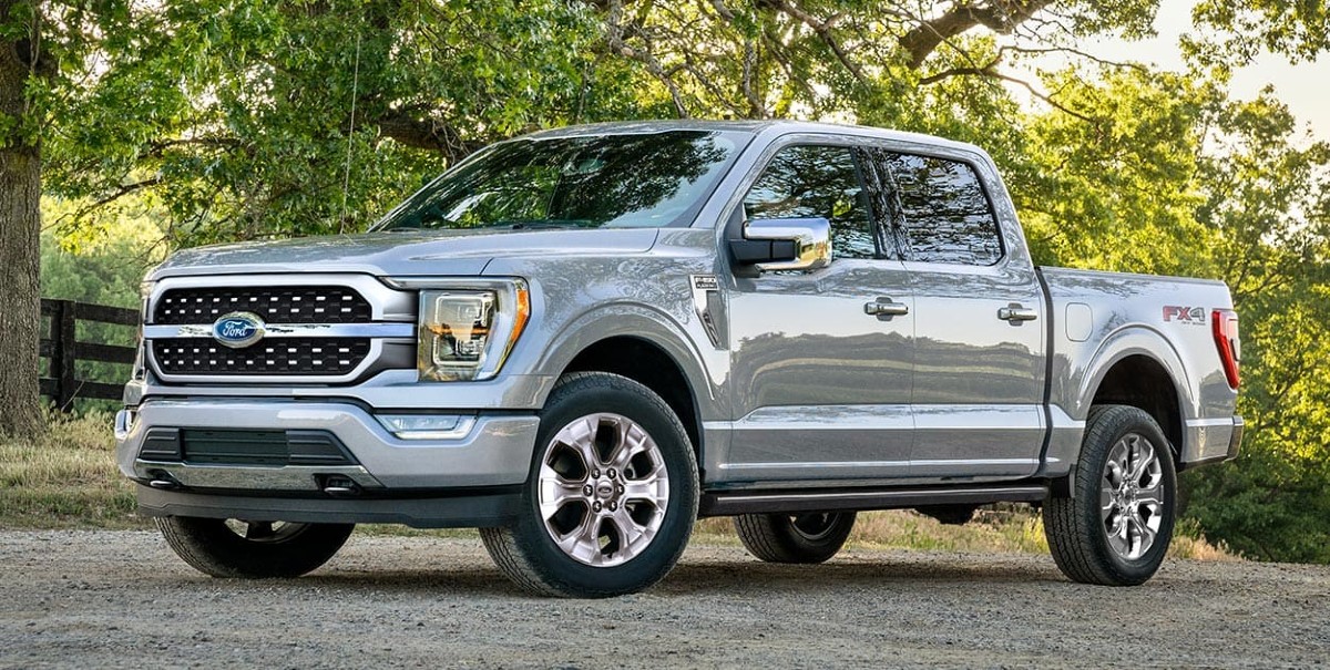 Ficha técnica da Ford F-150 Platinum 2023