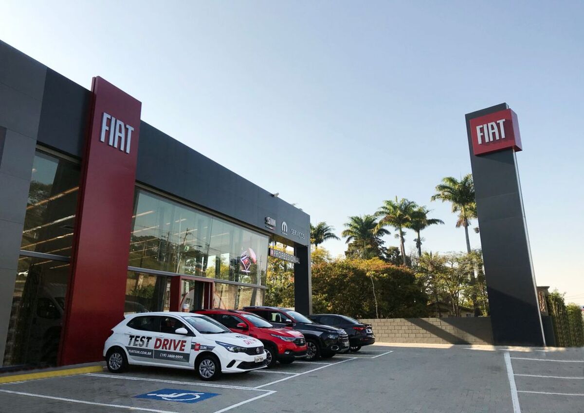 Concessionarias FIAT relatam estoques esgotados para seus principais carros populares