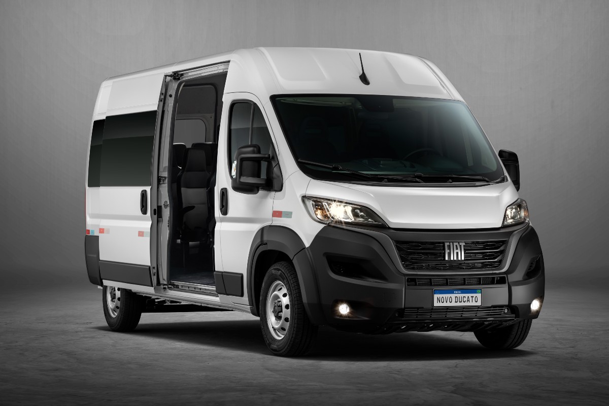 Ficha técnica do Fiat Ducato Minibus Comfort 2023