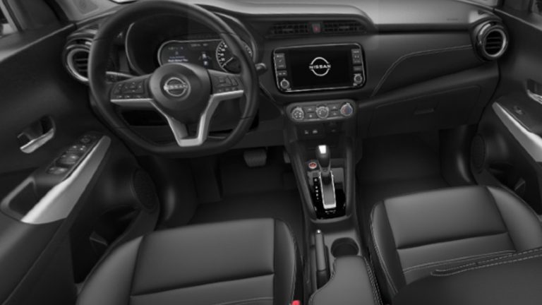 Interior do Nissan Kicks Advance Pack Plus 2024