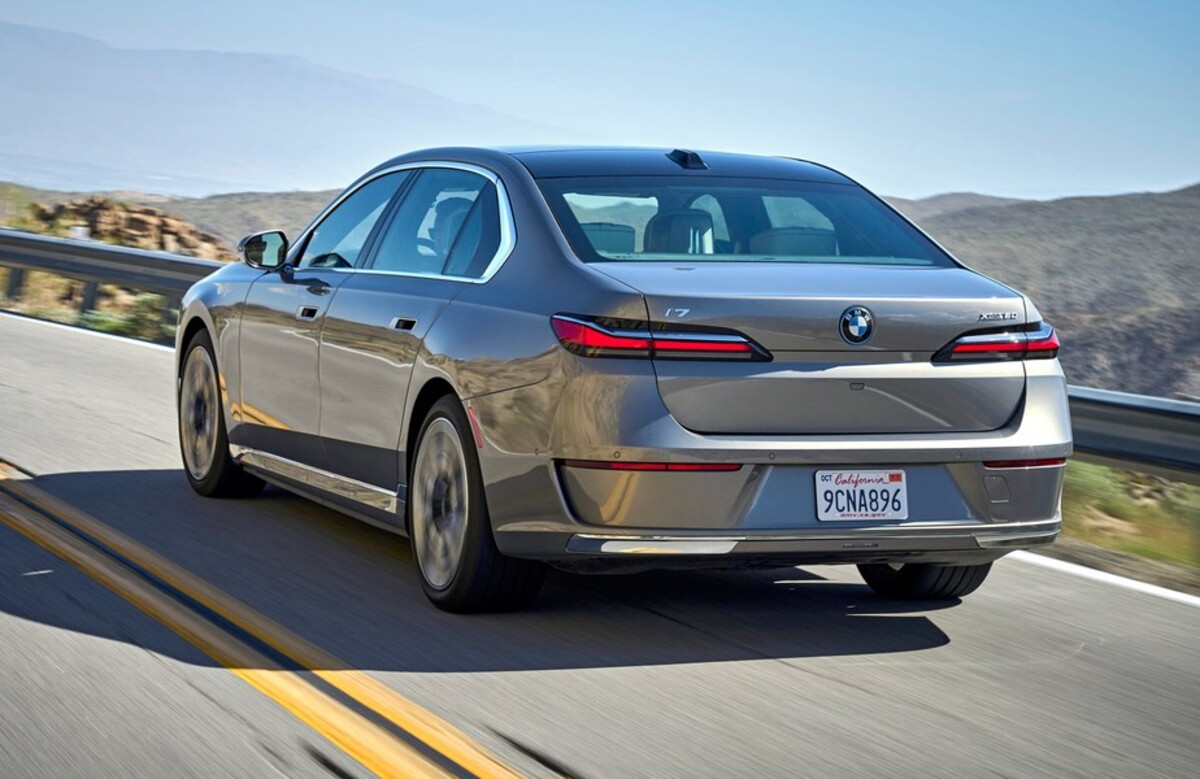 Carro mais caro do Brasil BMW i7