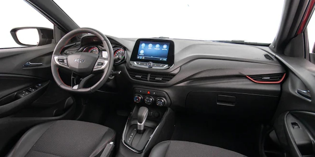 Chevrolet Onix RS Turbo 2024: ficha técnica, preço e itens de série