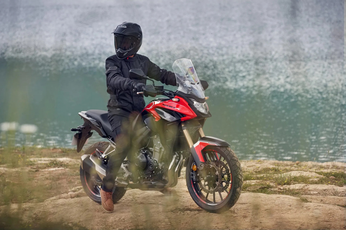 Honda anuncia novidades para as novas motos CB 500X e CB 500F 2024; confira