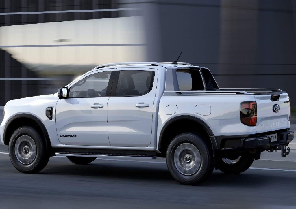 Ford apresenta Ranger 2025 com motor híbrido