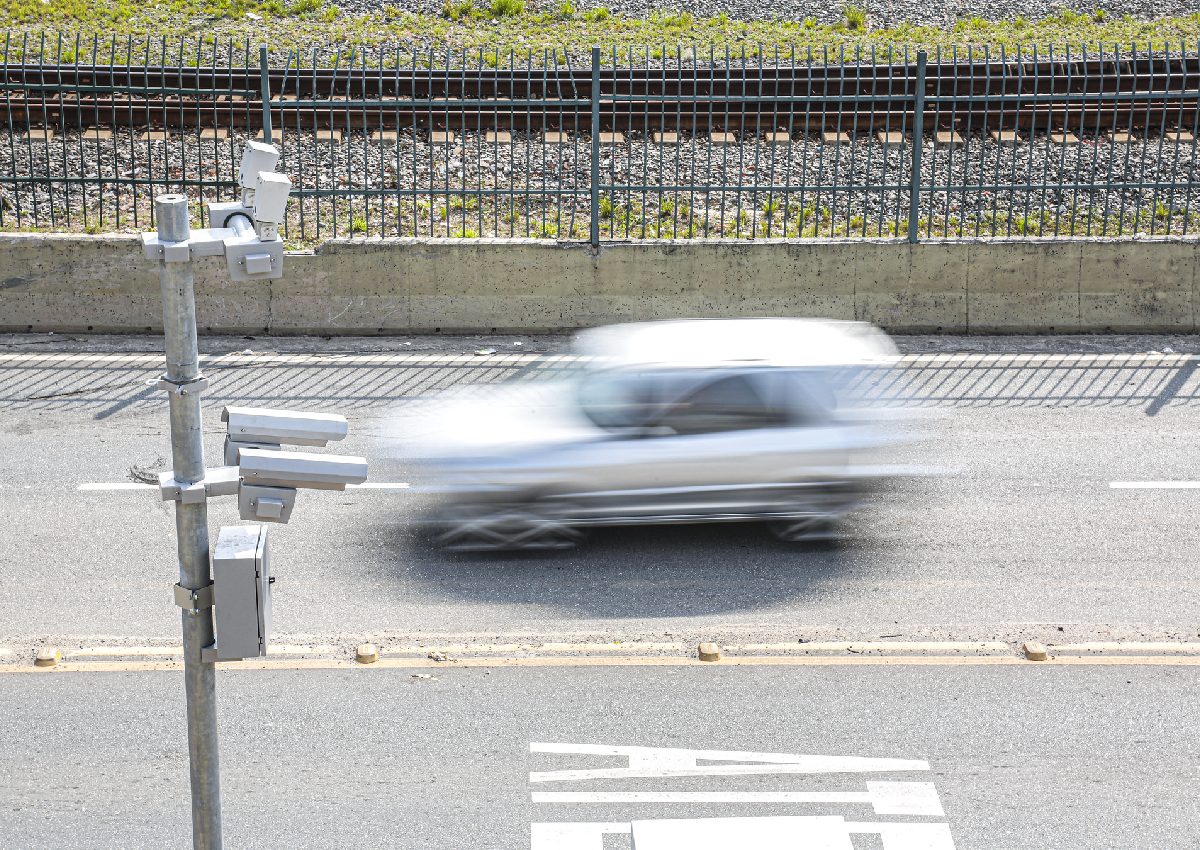 CUIDADO! Novo radar capaz de flagrar até 8 infrações será instalado nestas cidades