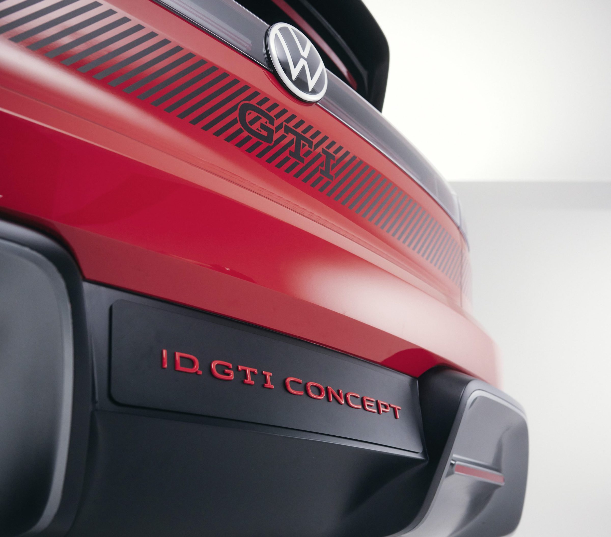 VW Golf elétrico? Quase isso! Marca revela protótipo do ID. GTI