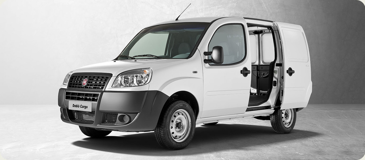 Morar em uma Fiat Doblo motorhome