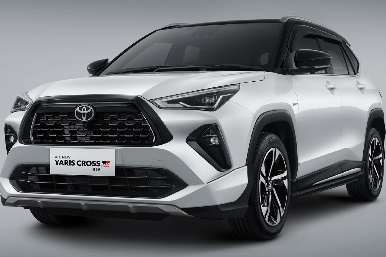 Toyota Yaris Cross está disponível em duas versões: híbrida e Otto