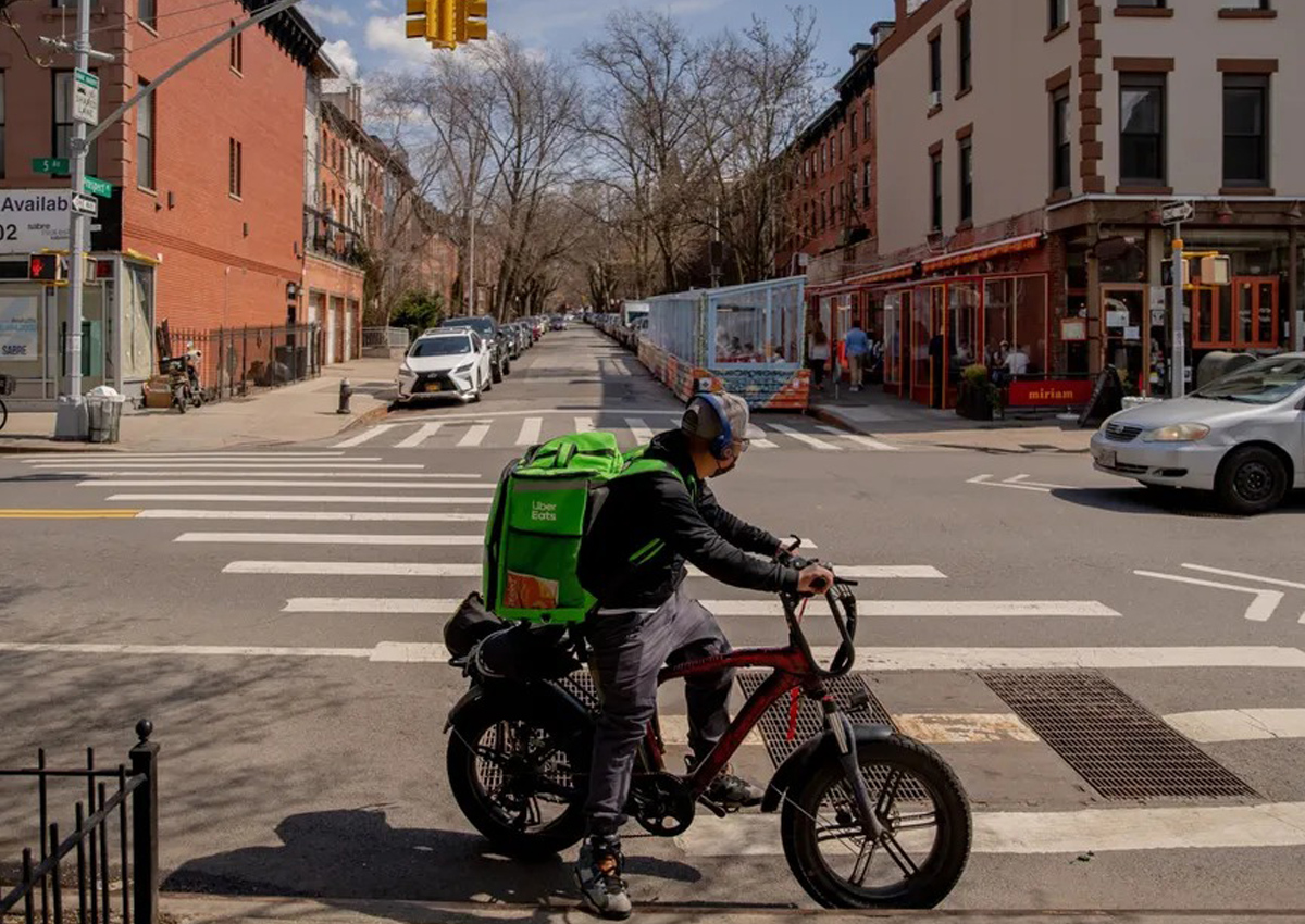 Entregadores também estão apreensivos - Foto: bloomberg