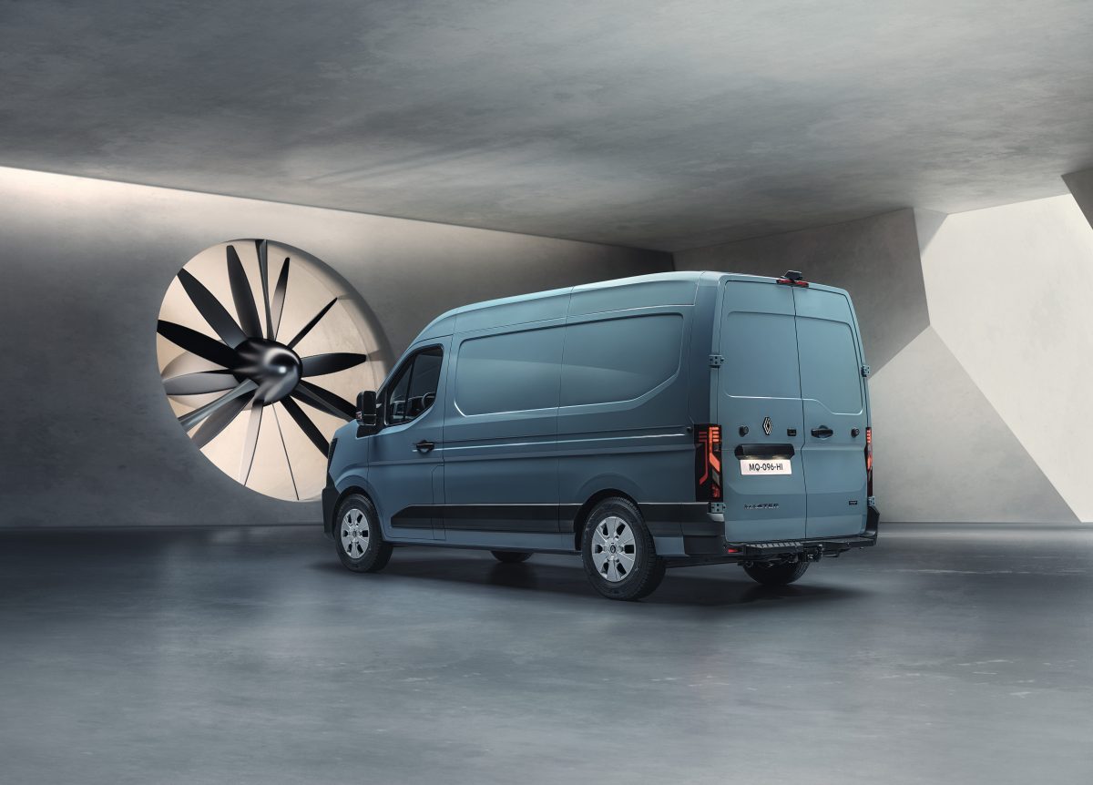 Nova Renault Master pode ser "abastecida" com diesel, hidrogênio e carga elétrica