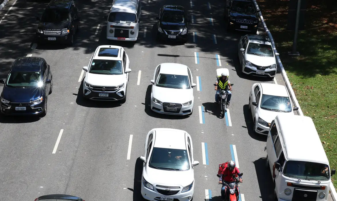 Isso é o que o proprietário de uma moto gasta para rodar por mês em São Paulo