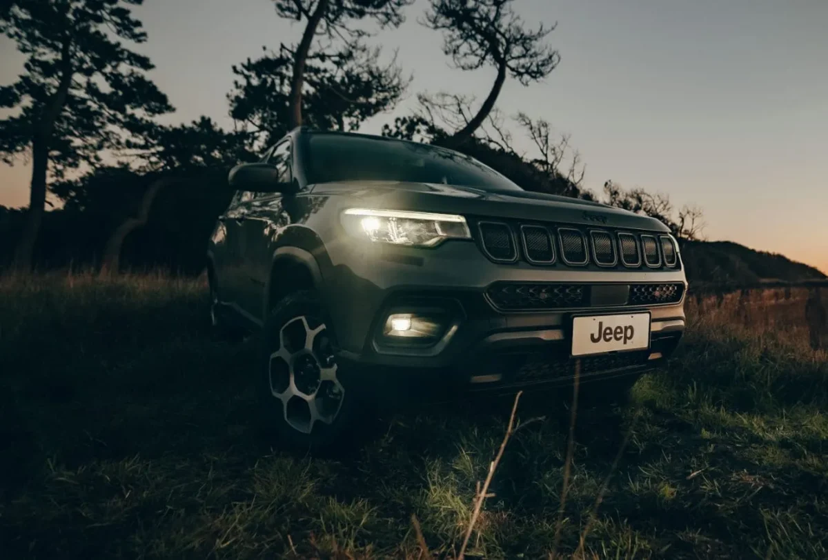 Ficha técnica do Jeep Compass 2024 