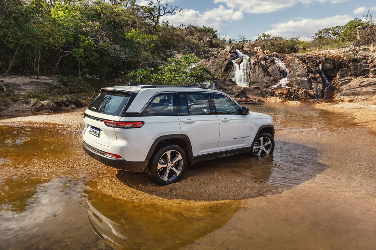 Jeep é ideal para qualquer tipo de terreno - Imagem: Divulgação/Jeep