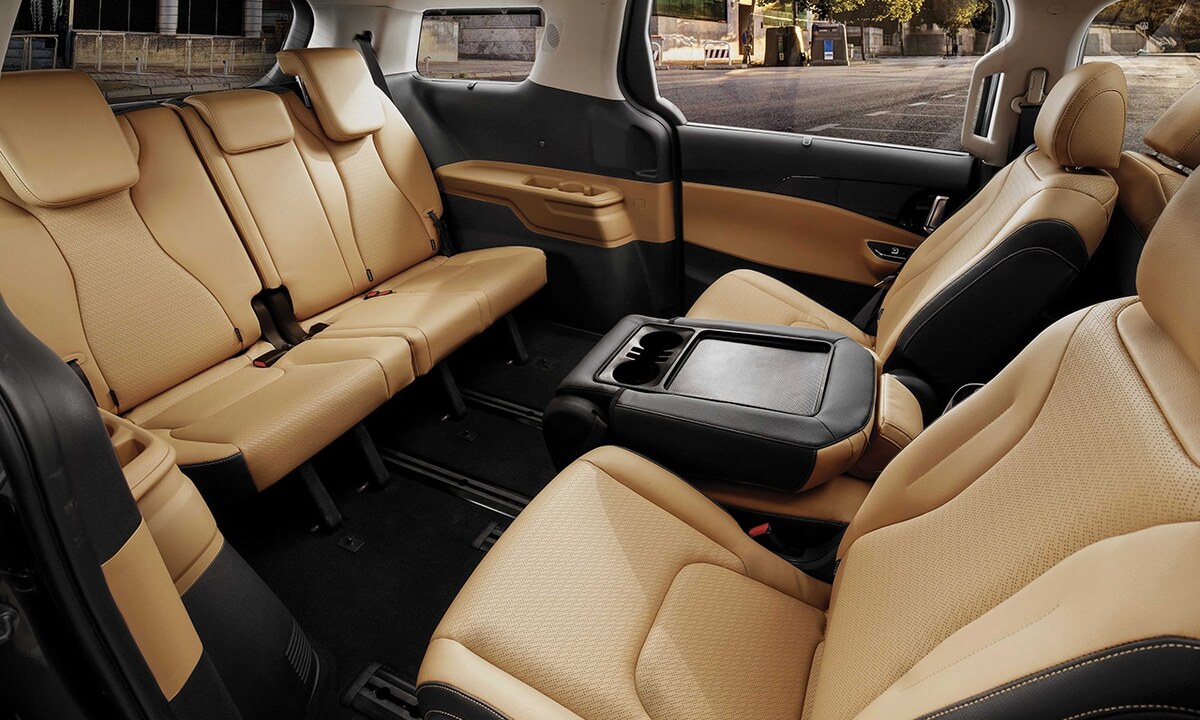 Interior do carro Kia Carnival