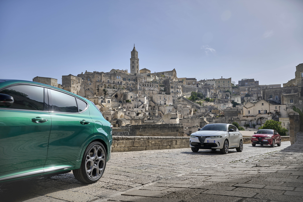 Carros da nova coleção da Alfa Romeo, Tributo Italiano