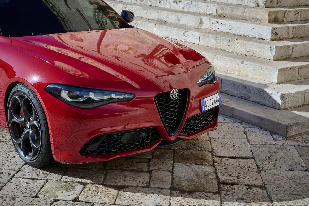 Carro vermelho da série Tributo Italiano, da Alfa Romeo, 