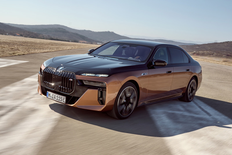 BMW apresenta novo carro elétrico i7 de forma REVOLUCIONÁRIA