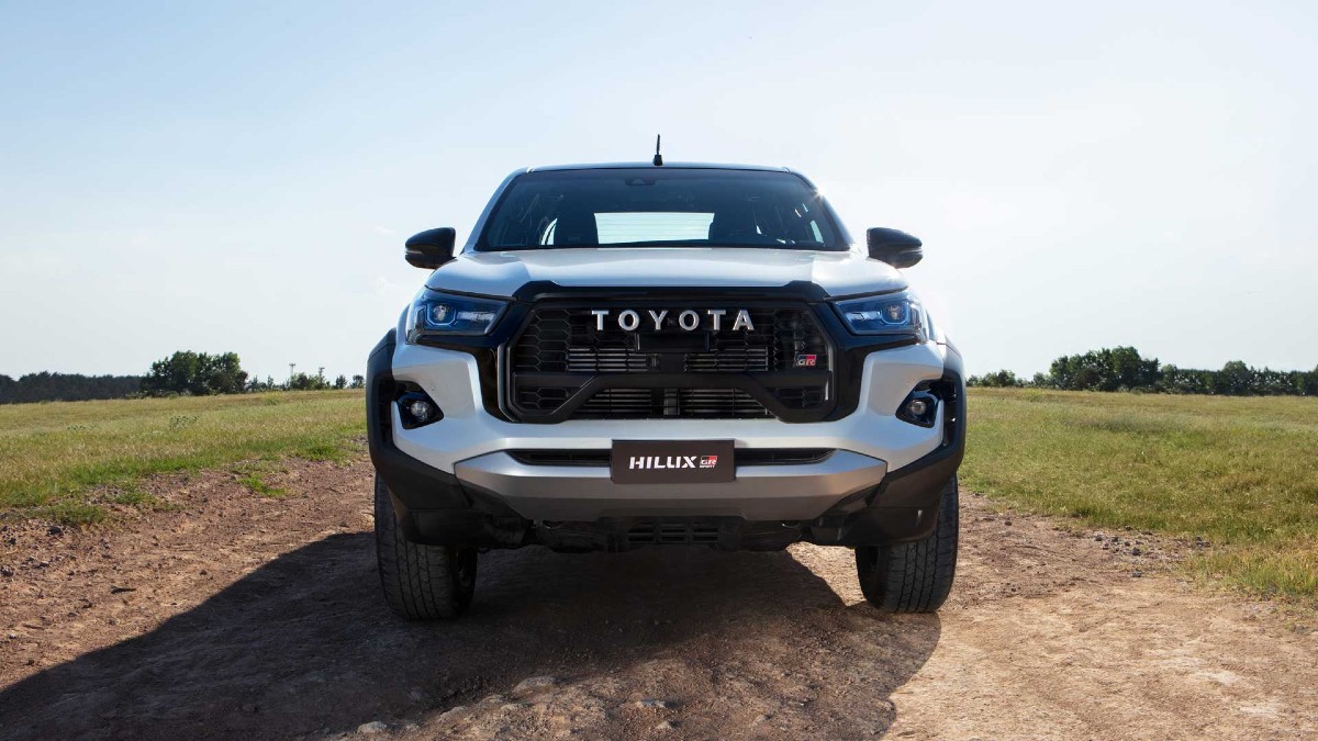 Ficha técnica da Toyota Hilux 2024