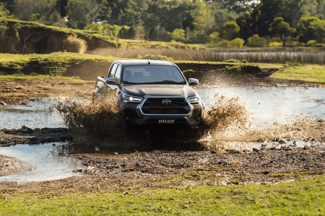 Toyota Hilux SRX Plus 2024 ficha técnica, preço e itens de série