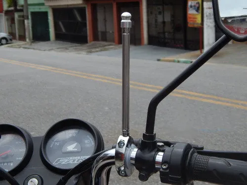 Antena para moto: é obrigatório?