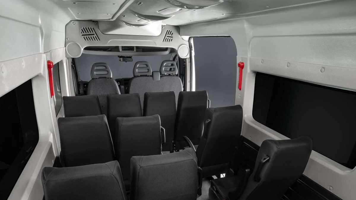 Ficha técnica do Fiat Ducato Minibus Comfort 2024