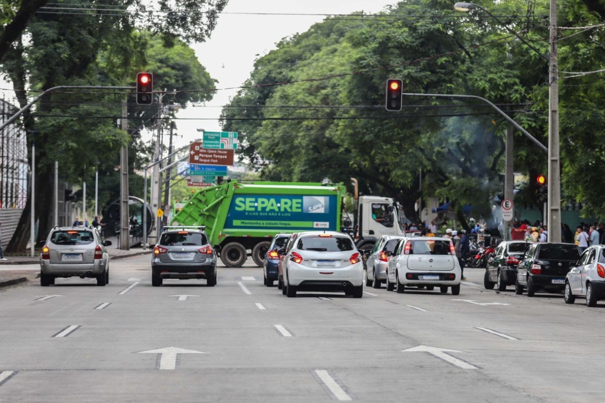 Paranaenses poderão pagar IPVA com desconto de 6% em 2024 (Foto: Geraldo Bubniak)