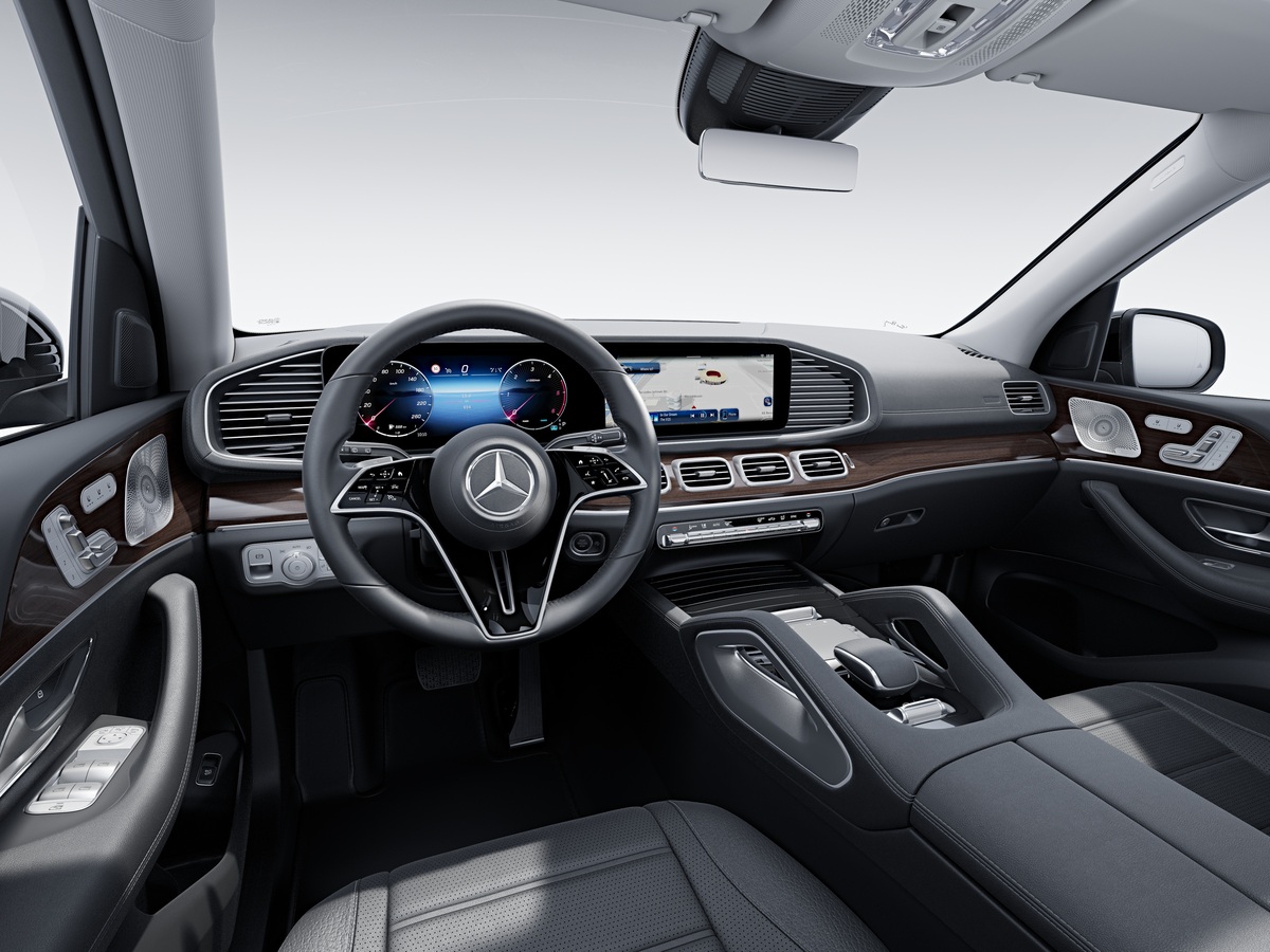 Interior do carro SUV Mercedes-Benz GLS