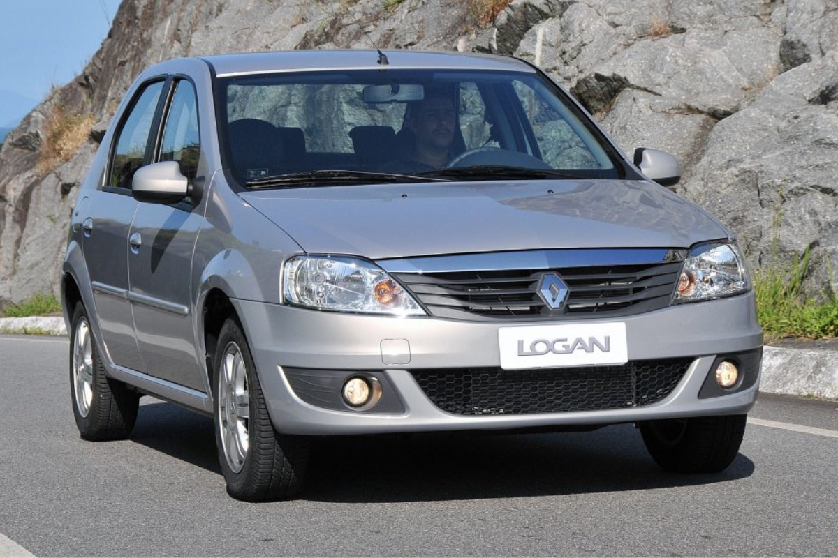 Renault Logan é ideal para rodar nas categorias 99Pop e 99Comfort (Foto: Divulgação/Renault)